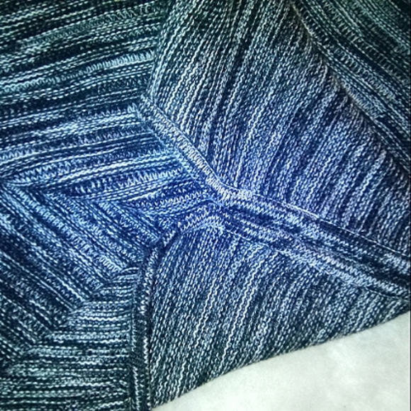 NWOT Ellen Tracy Women's V Neck Long Sleeve Black/Ivory Knit Contrast Sweater - Picture 5 of 8